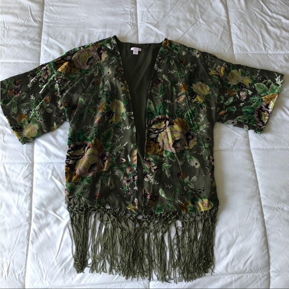 Xhilaration velvet floral print kimono w/ fringe